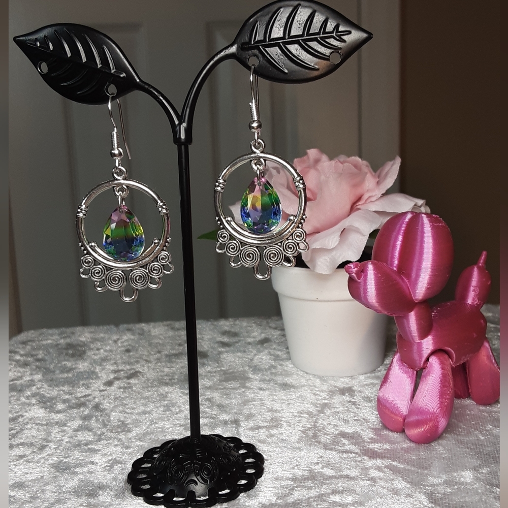 Handmade Silvertone Dangle Earrings With rainbow Crystal - Picture 3 of 5